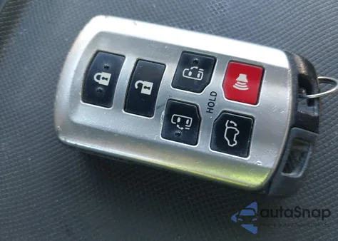 2012 Toyota Sienna Limited 7 Passenger z USA, uszkodzony, nr VIN 5TDDK3DC5CS037791